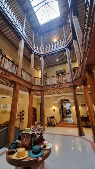 Lobby Hotel Carvallo