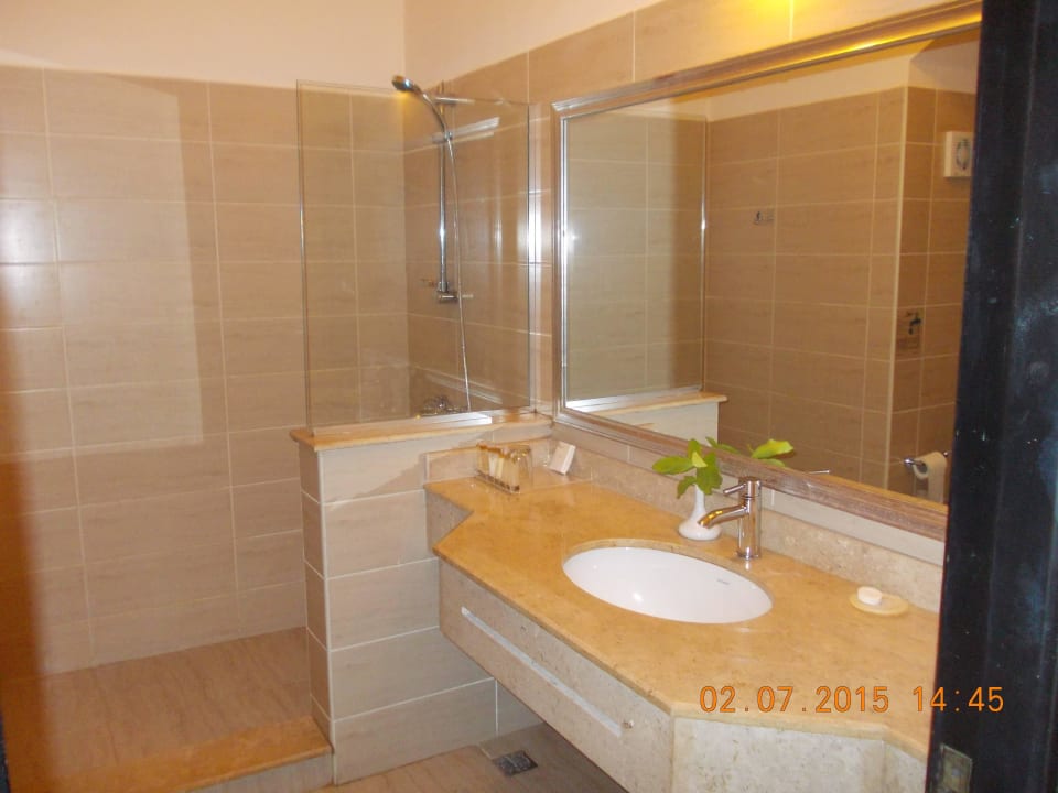 Das Badezimmer Steigenberger Coraya Beach - Adults only