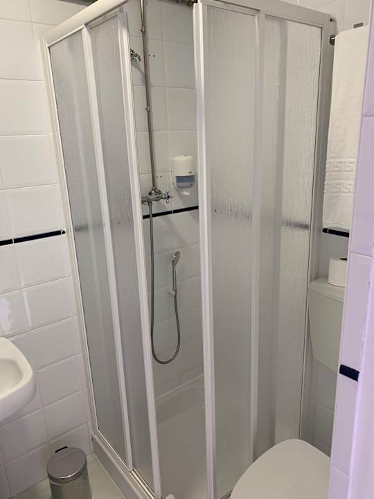 Zimmer Zulla Nazare's Surf Village