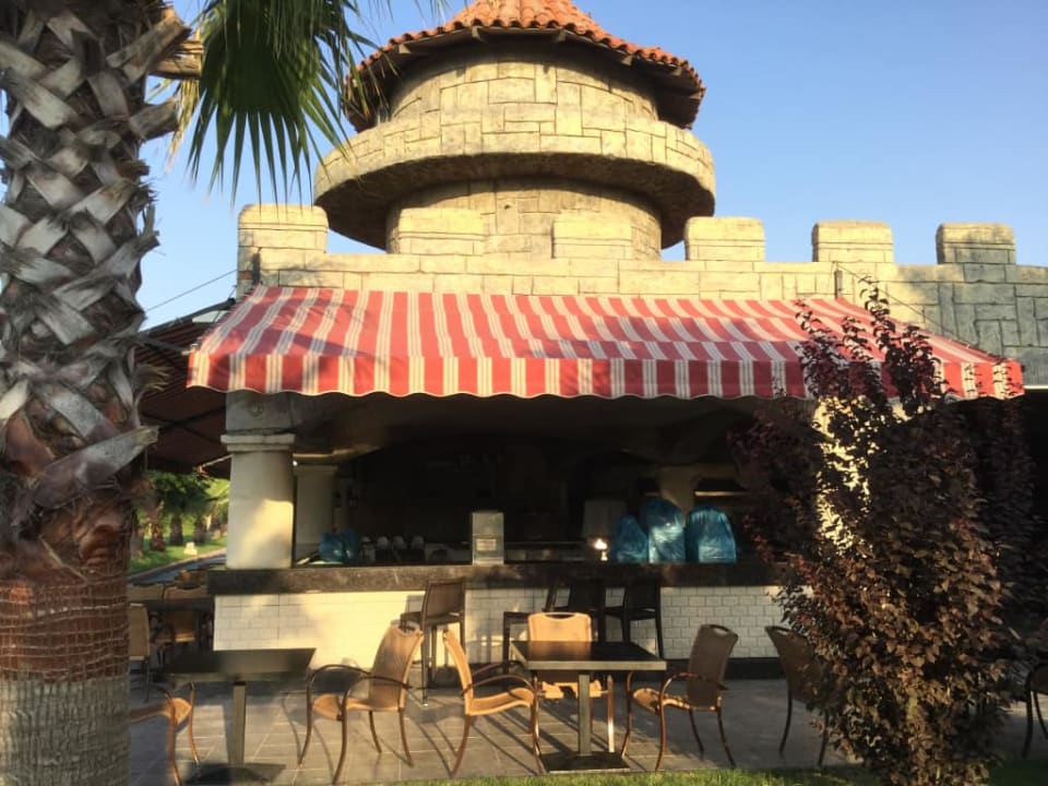 Bar przy plaży Sherwood Exclusive Lara