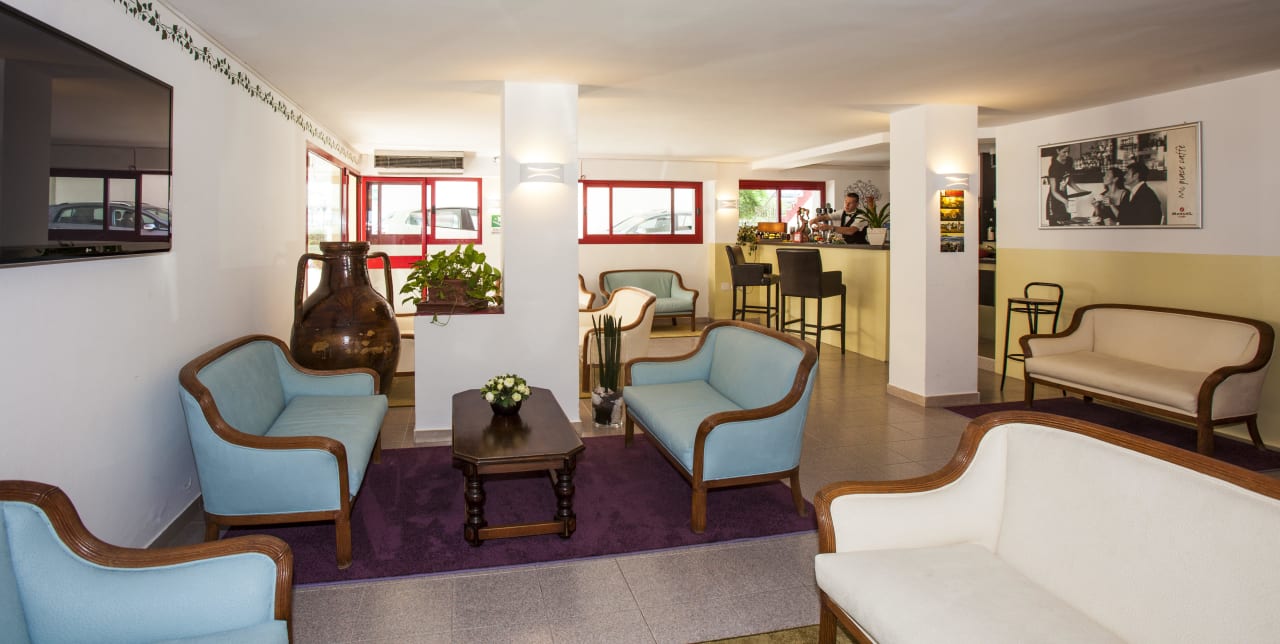 Sala tv/bar/giochi Hotel Sofia