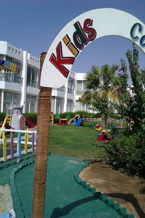 Plac zabaw (ładny i zadbany) Hotel Amarante Garden Palms Resort