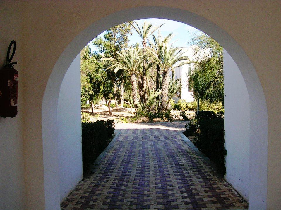Eingang zum Bungalow Hotel El Mouradi Djerba Menzel