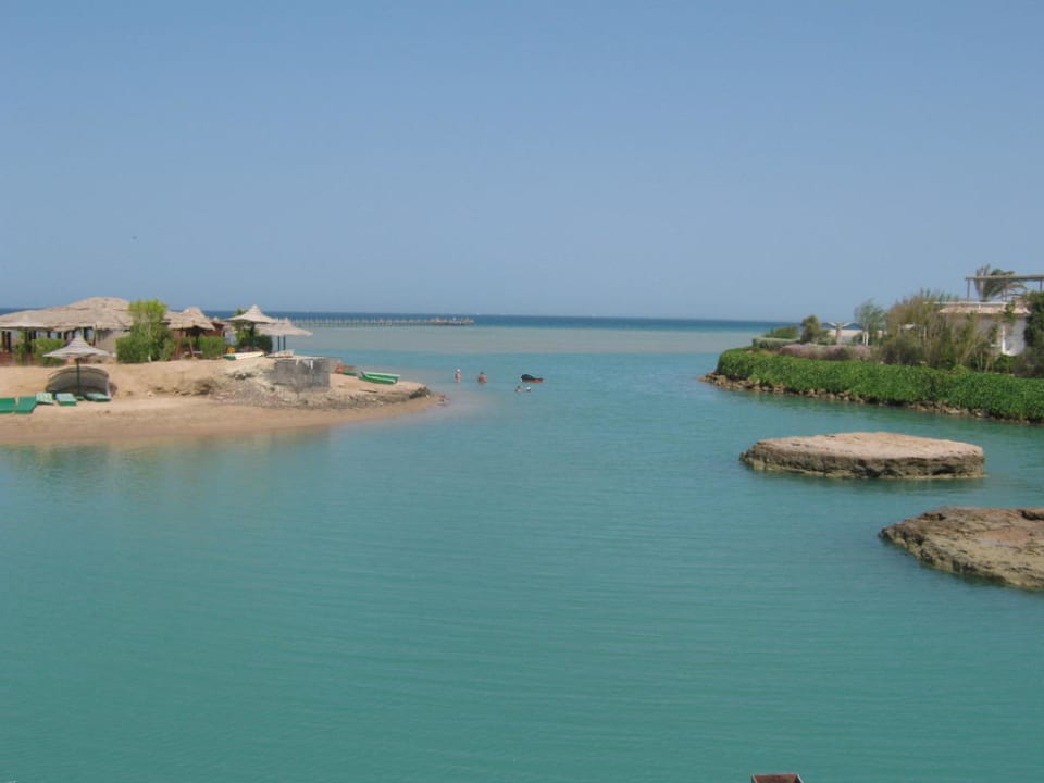Пляж и море Panorama Bungalows Resort El Gouna