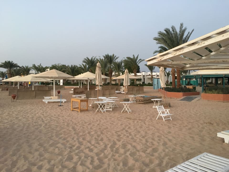 Strand Menaville Safaga