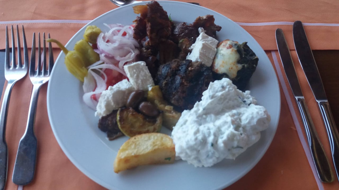 Snack zum Mittag Hotel Kalithea Horizon Royal
