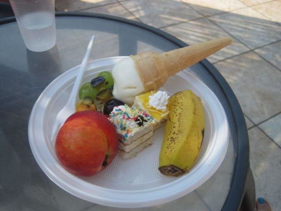 Snacks am Pool SH Dolce Vita