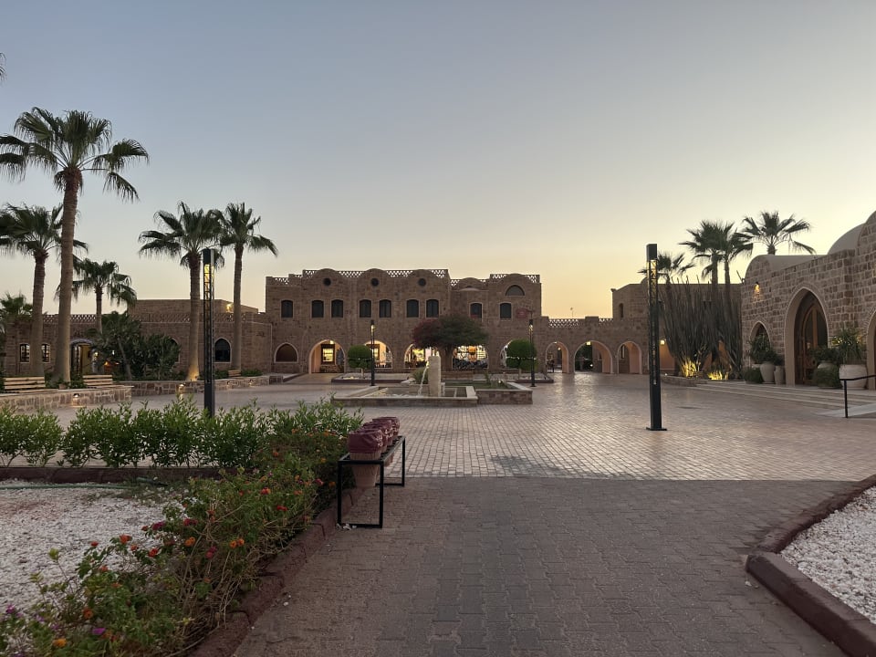 Außenansicht Mövenpick Resort El Quseir