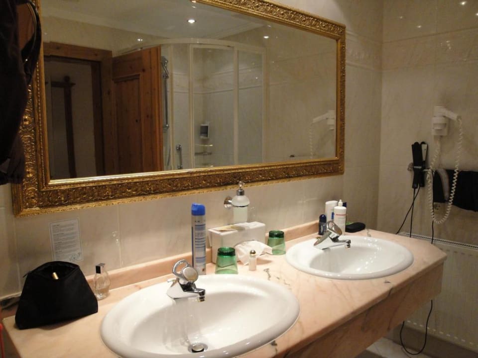 Badezimmer Wohlfühlresort Peternhof