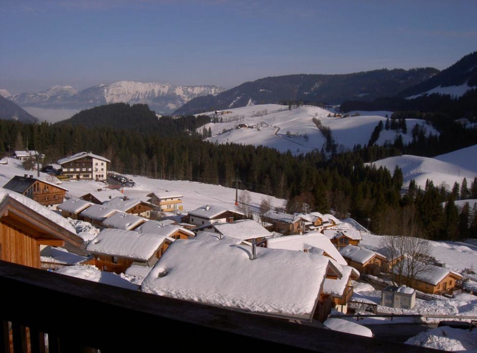 Ausblick Alpendorf Dachstein West by ALPS RESORTS