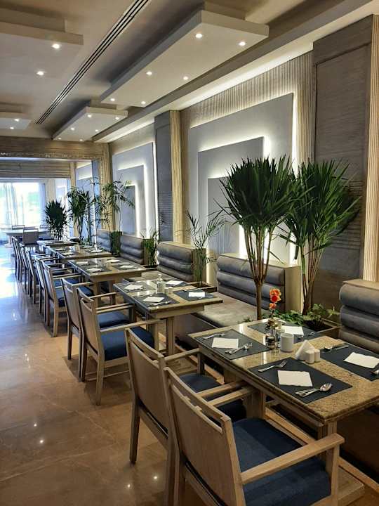 Gastro SUNRISE Crystal Bay Resort