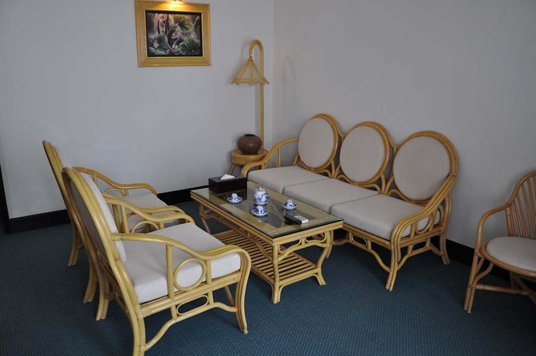 Kleines Wohnzimmer Hotel Huong Giang