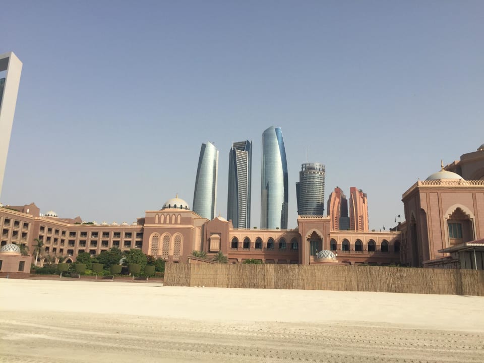 Strand Emirates Palace Mandarin Oriental