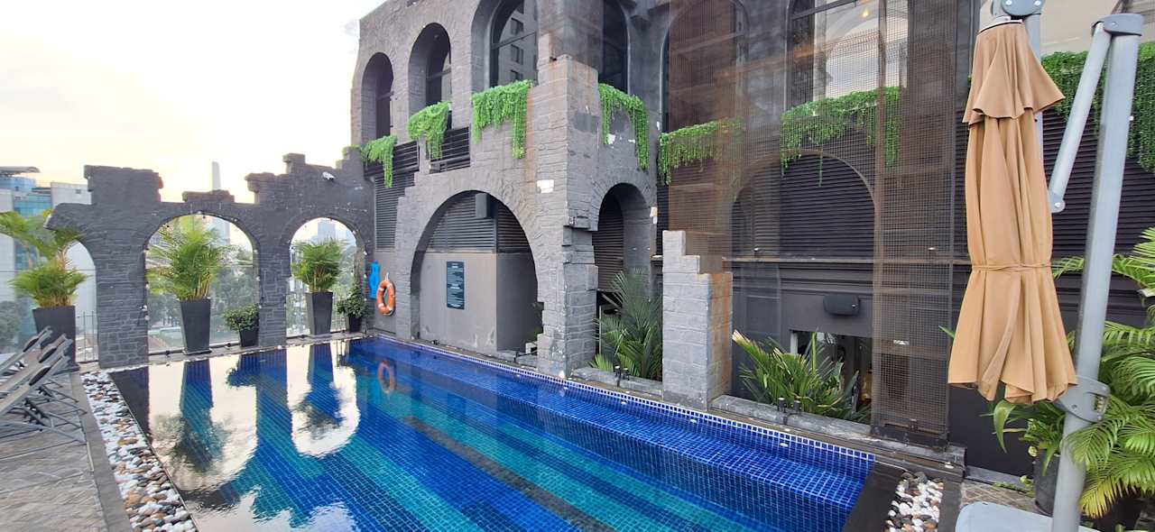 Pool Bach Suites Saigon, a Member of Design Hotels