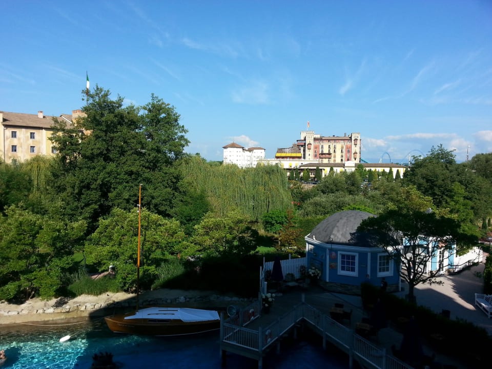 Le parc au fond Hotel Bell Rock Europa-Park