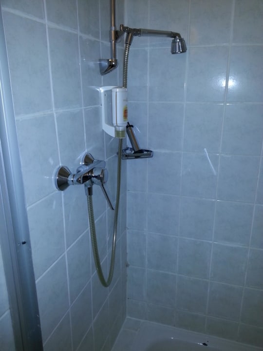 Schimmelstellen im Bad Sonnenhotel Hoher Hahn