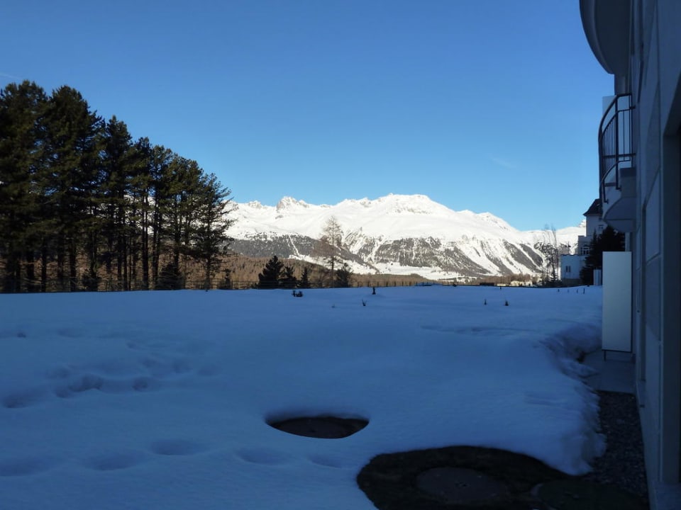 Panorama-Ausblick Grand Hotel Kronenhof Pontresina