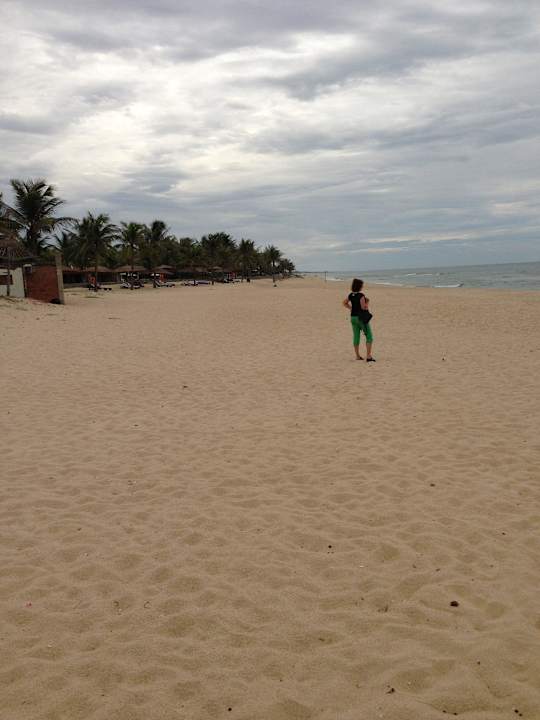 Strand, so weit das Auge reicht Ana Mandara Hue Beach Resort & Spa