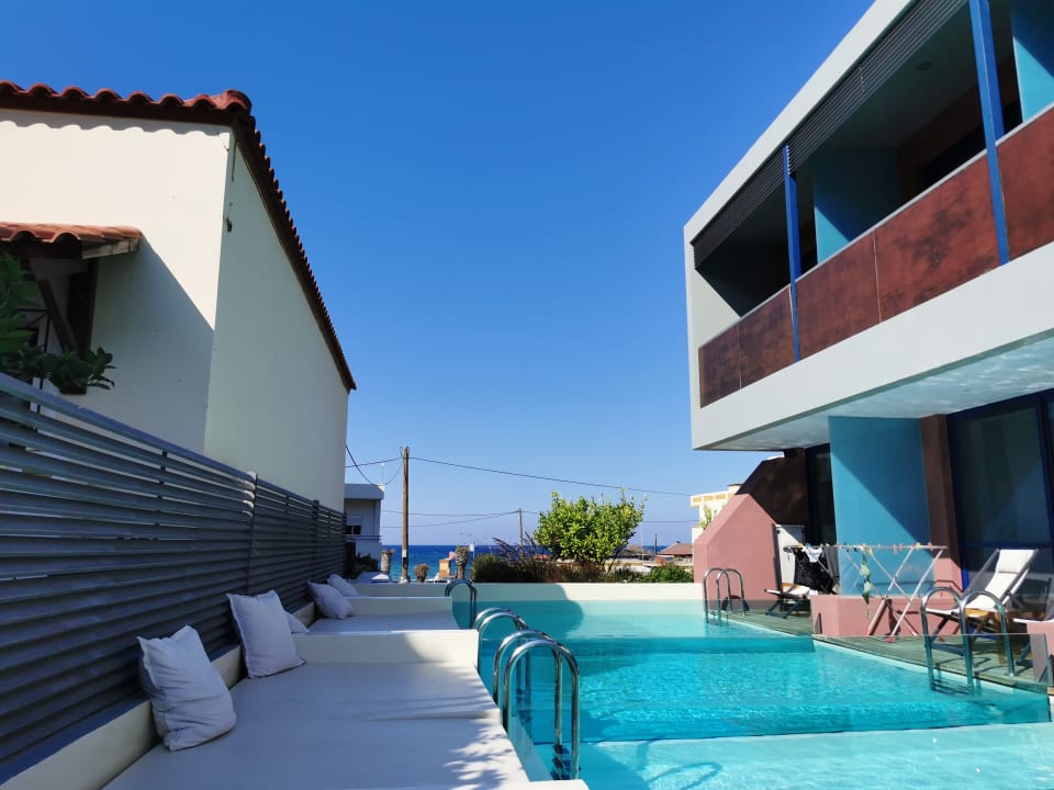 Pool Harmony Boutique Resort