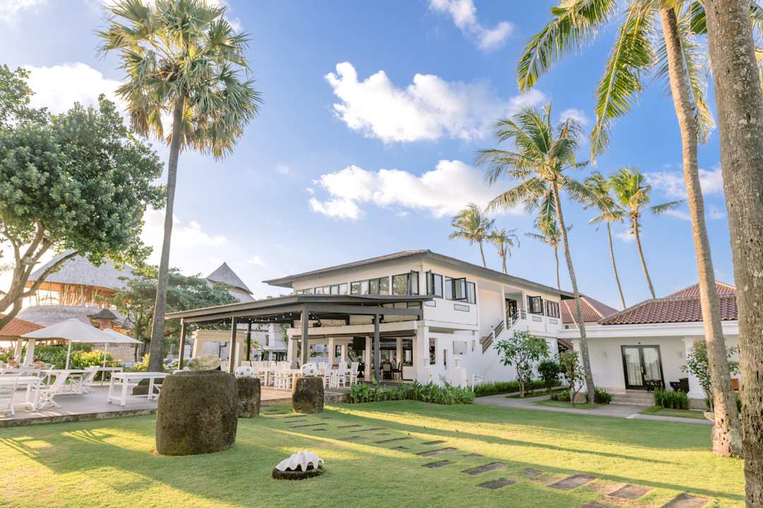 Gastro Hotel Legong Keraton Beach