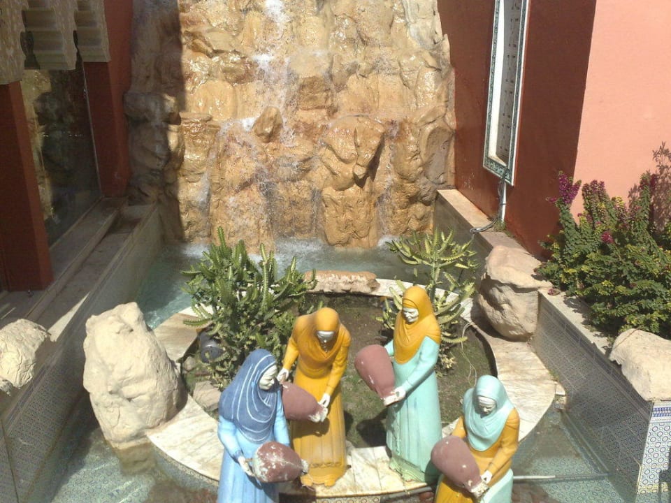 Liebevolle Gestaltung des Hotels Pickalbatros Alf Leila Wa Leila Resort - Neverland Hurghada