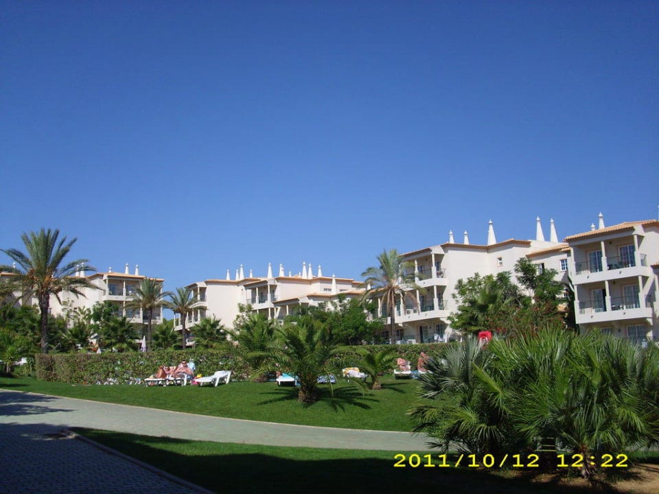 Blick auf die Liegewiese 3HB Clube Humbria - All Inclusive