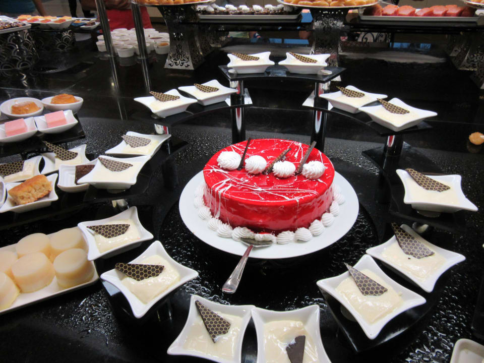 Вкуснятинки Port Nature Luxury Resort & Spa