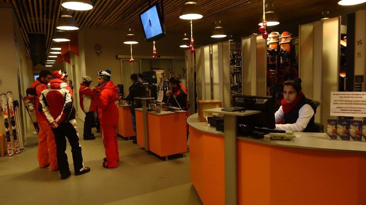 Wypożyczalnia sprzętu narciarskiego Xanadu Snow White Hotel