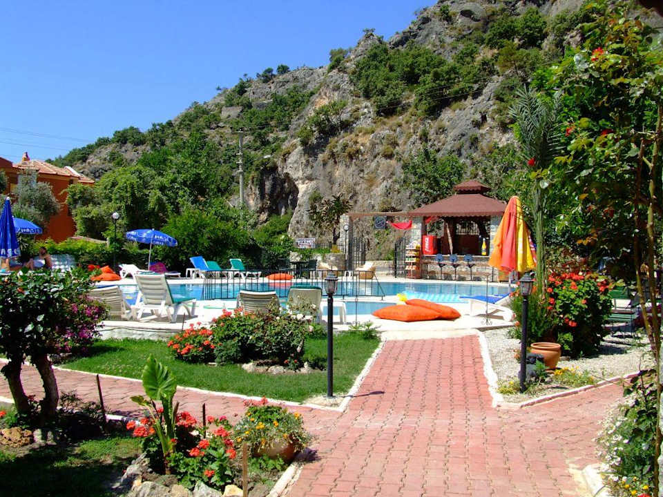Teren hotelu Hotel Ata Lagoon Beach