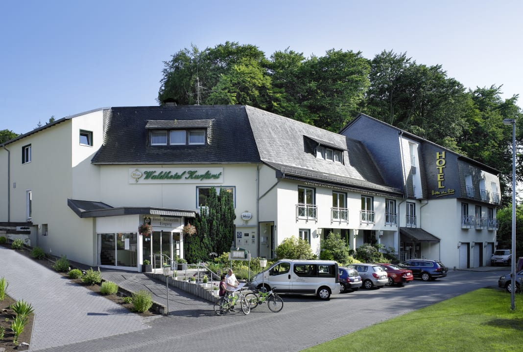 Außenansicht Waldhotel Kurfürst
