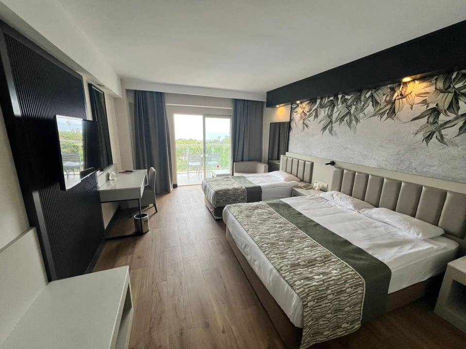 Zimmer Seaden Sea World Resort & Spa