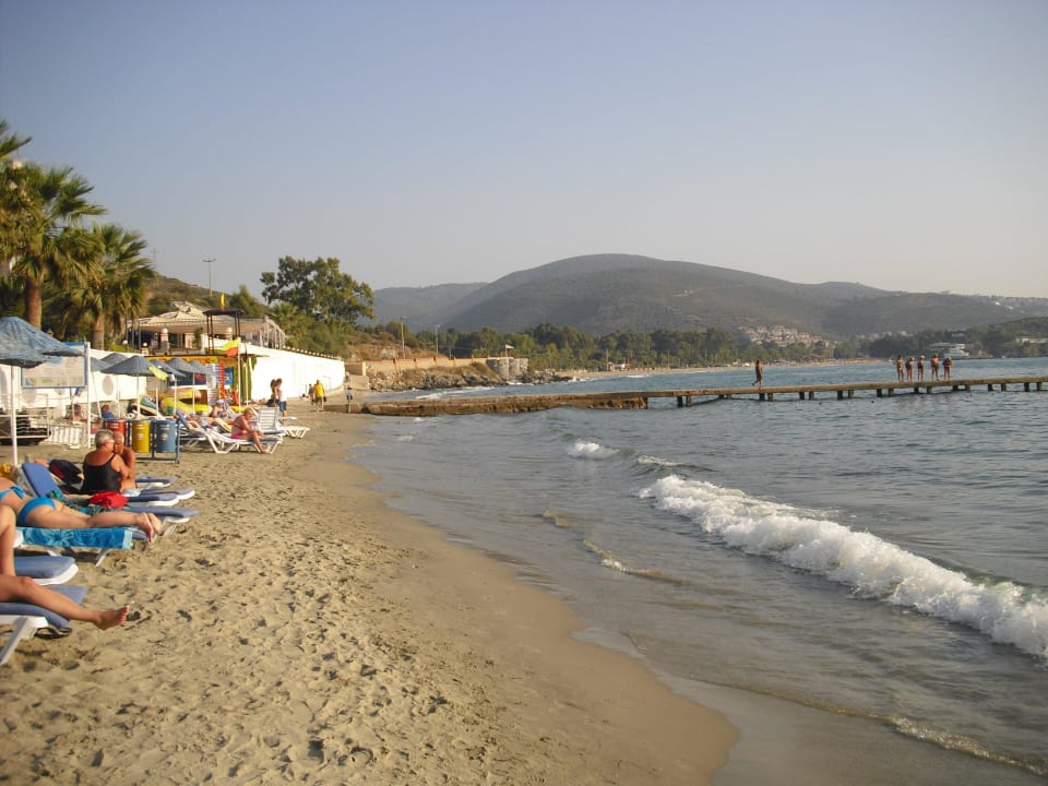 Strand Tusan Beach Resort