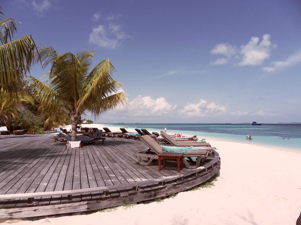 Das Pooldeck Kuredu Island Resort & Spa