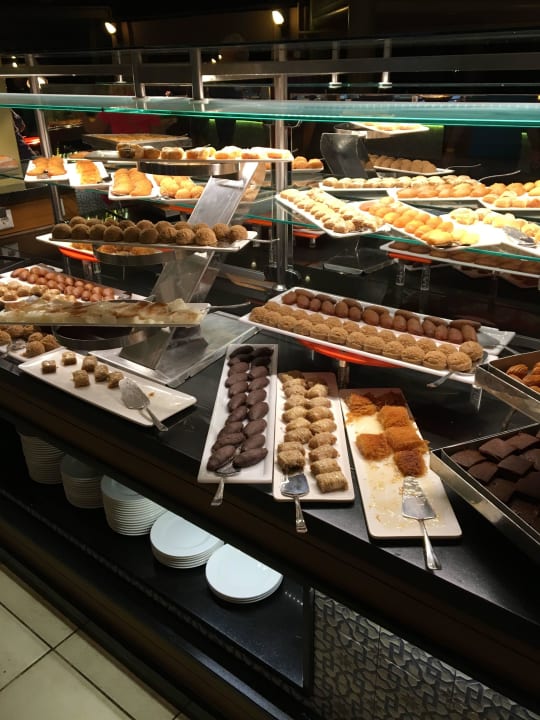 Alles sehr lecker  Limak Limra Hotel & Resort