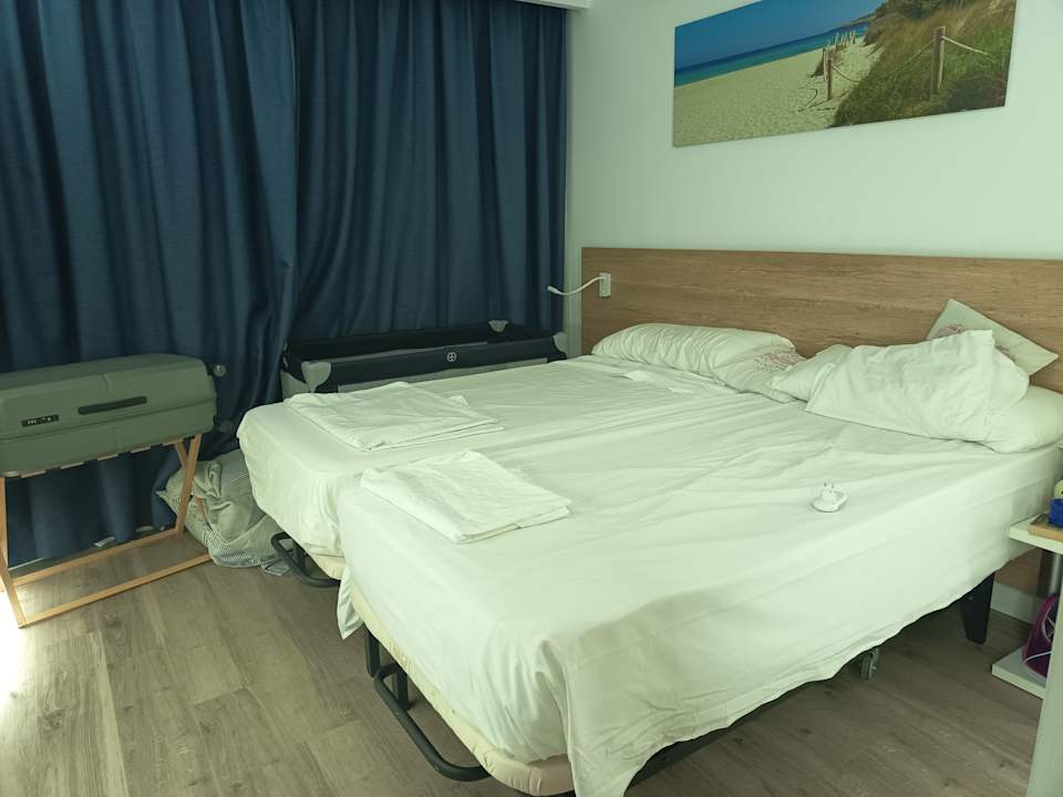 Zimmer Aparthotel Ciudad Laurel