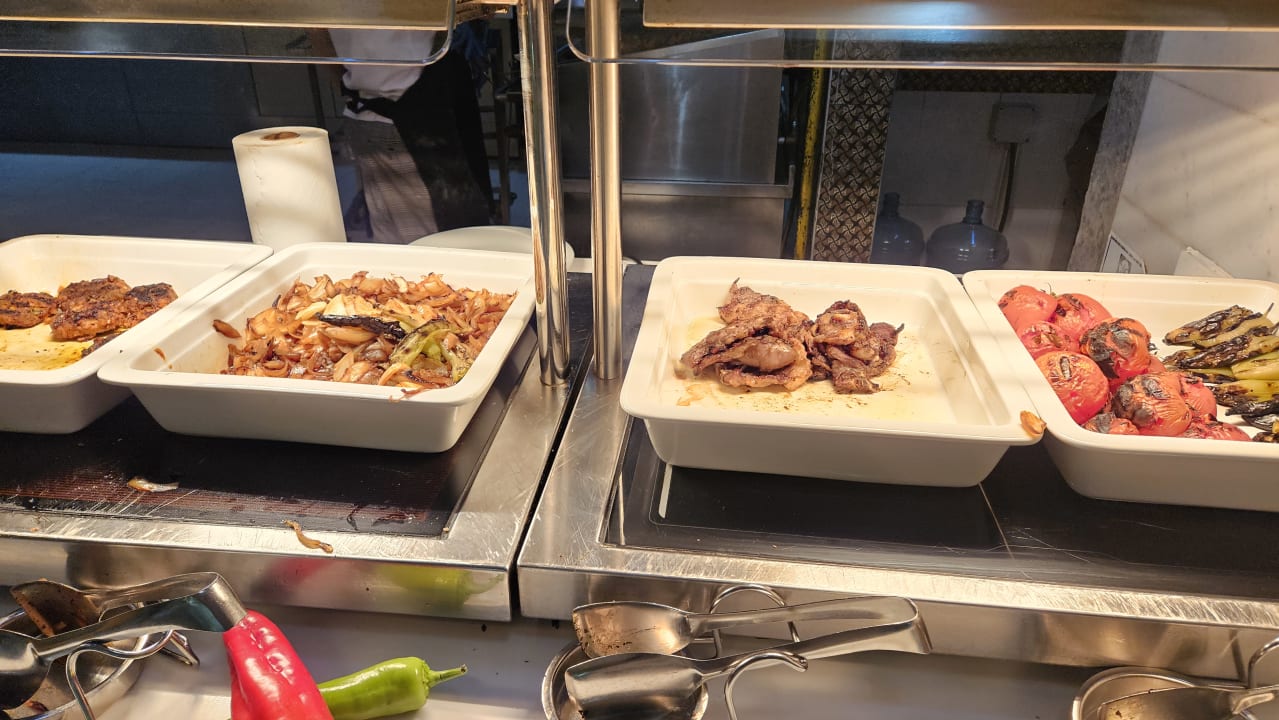 Gastro Royal Taj Mahal Hotel