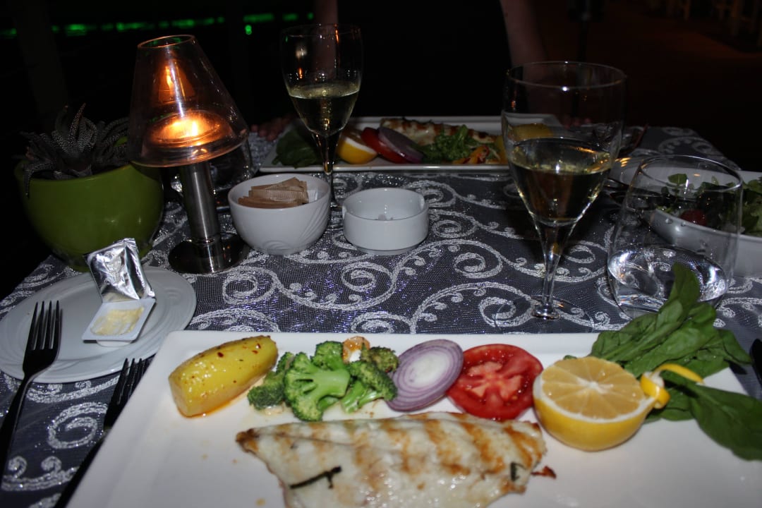 Abendessen im Fischrestaurant Gloria Serenity Resort