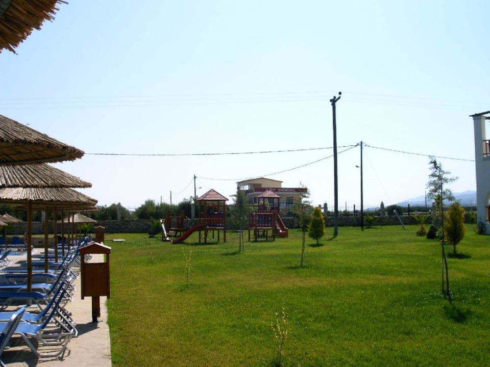 Spielplatz... Corali Hotel