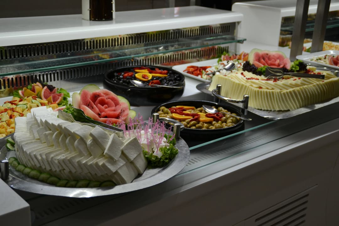 Kleiner Ausschnitt vom Käsebüffet. Hane Family Resort