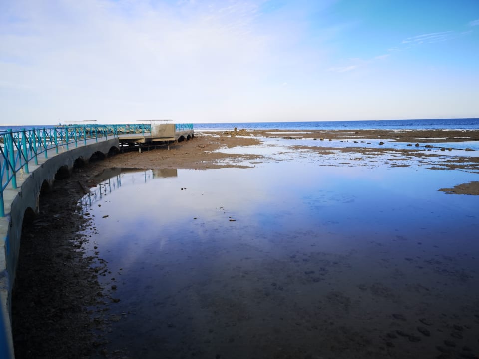 Strand Hotel Titanic Palace