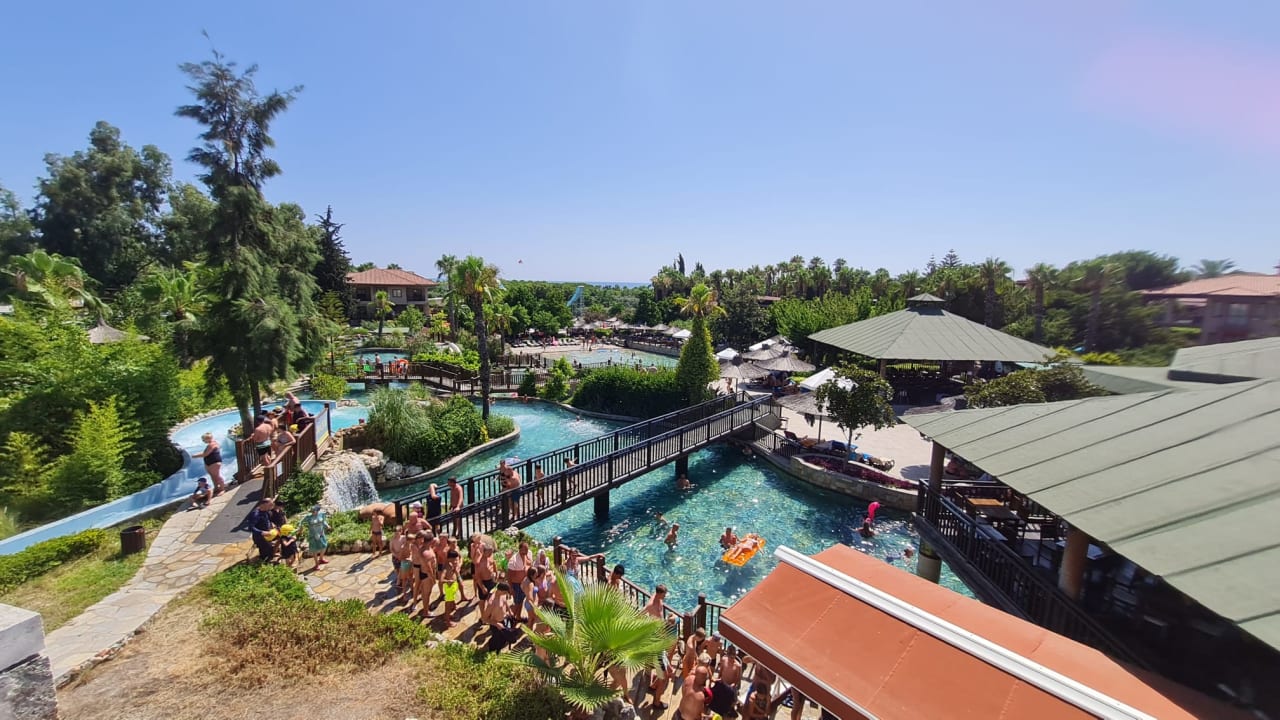 Pool Club Grand Side