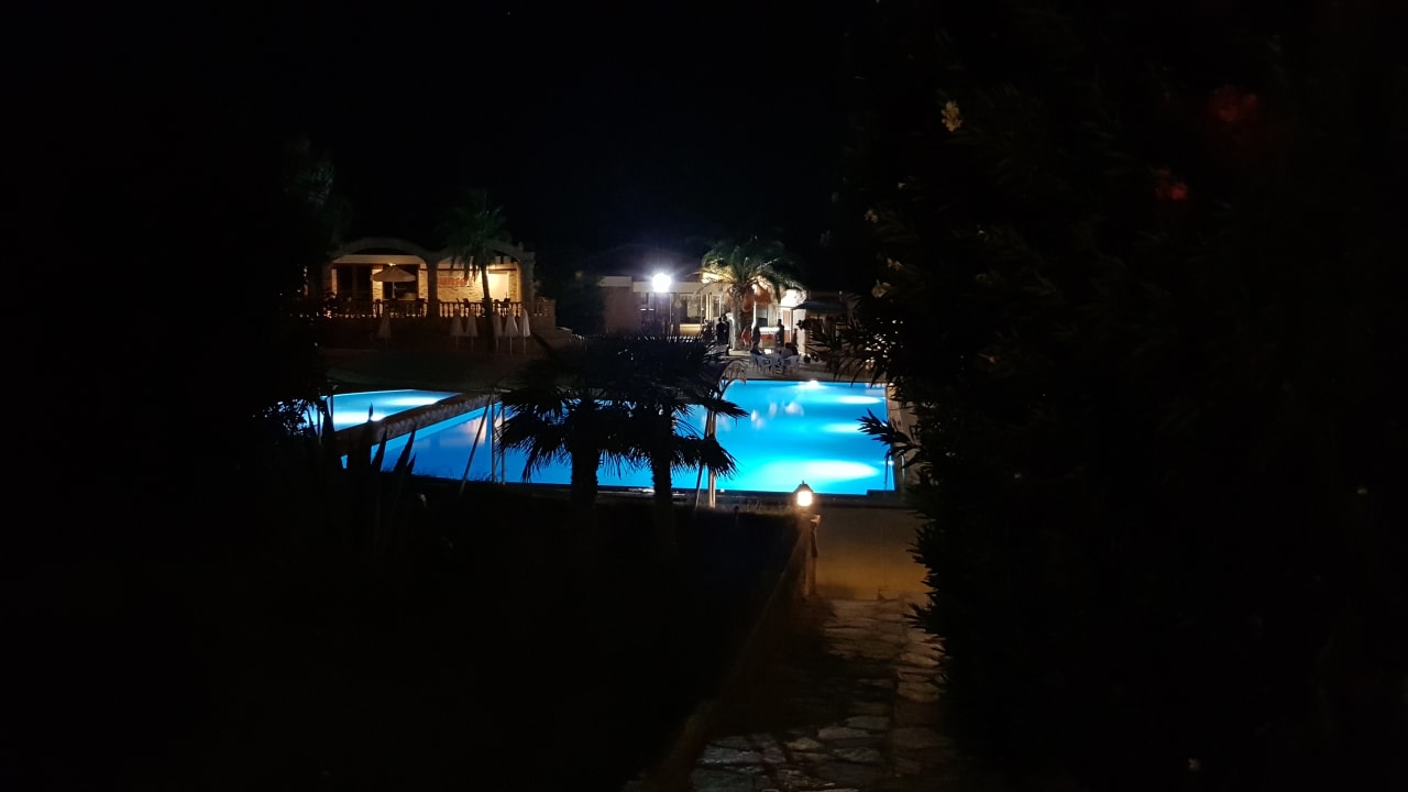 Pool Club Resort Atlantis