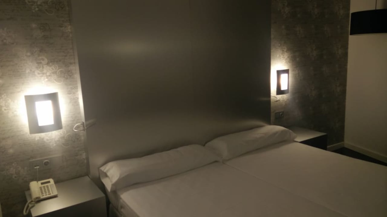 Pokój Hotel YIT Via Sevilla Mairena