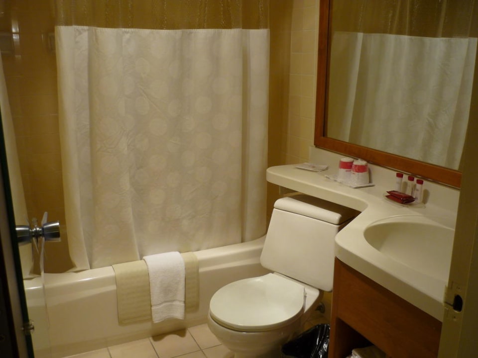 Badezimmer Hotel Ramada Limited Santa Barbara