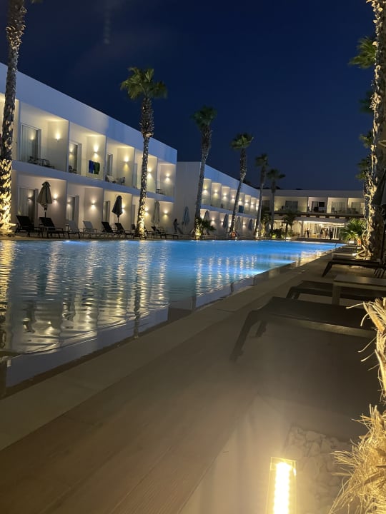 Pool White Dreams Resort & Anex