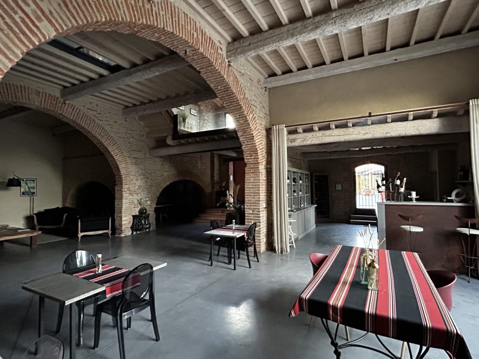 Lobby Mas Latour Lavail