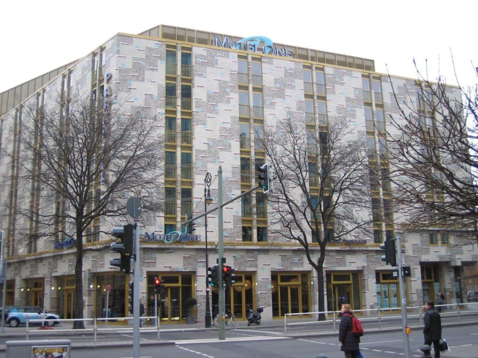 Außenansicht Motel One Berlin Ku'Damm