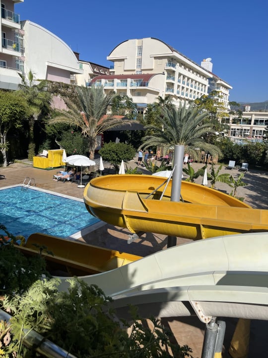 Pool Telatiye Resort
