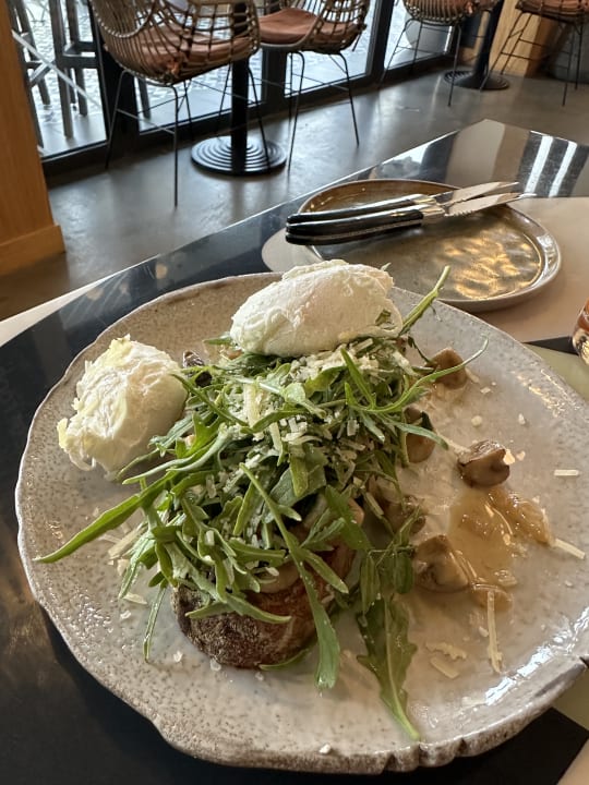 Gastro voco Dubai The Palm by IHG