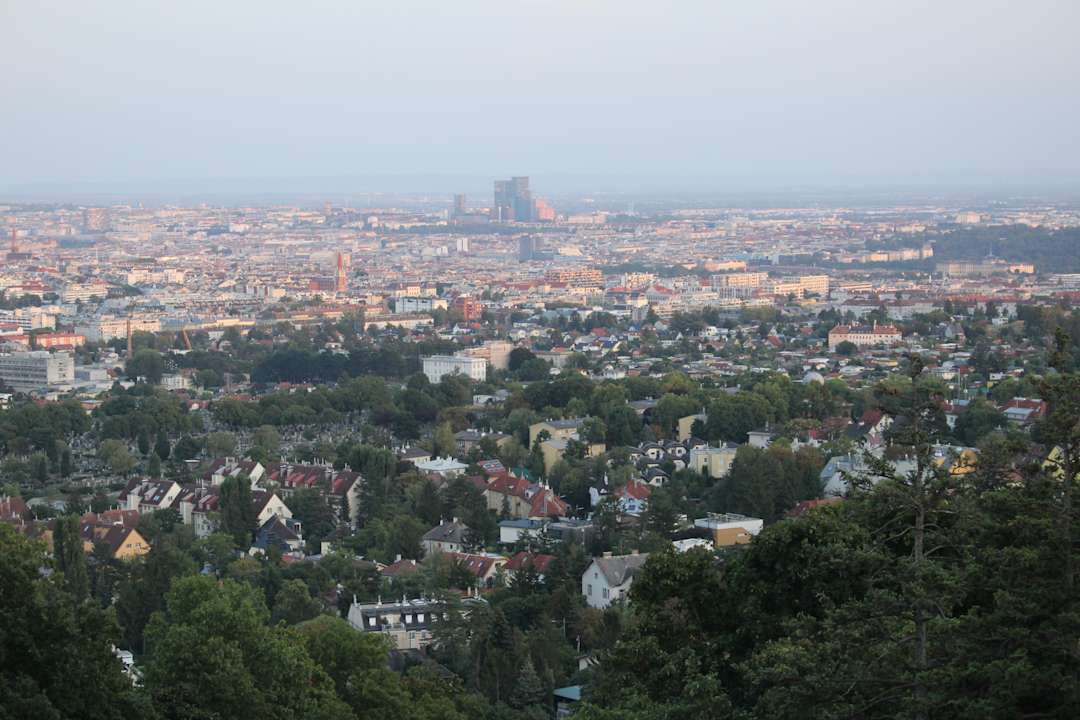 Ausblick Austria Trend Hotel Schloss Wilhelminenberg